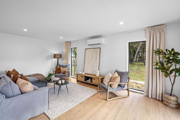 201 Larcombs Road_5