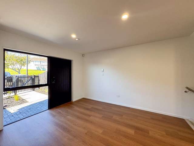 3/36 Roseman Avenue 10044_4