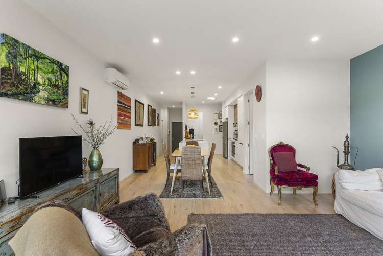 211 Jack Lachlan Drive Beachlands_18