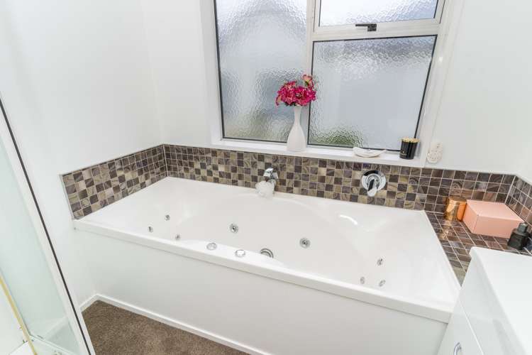 5 Clyde Street Mosgiel_12