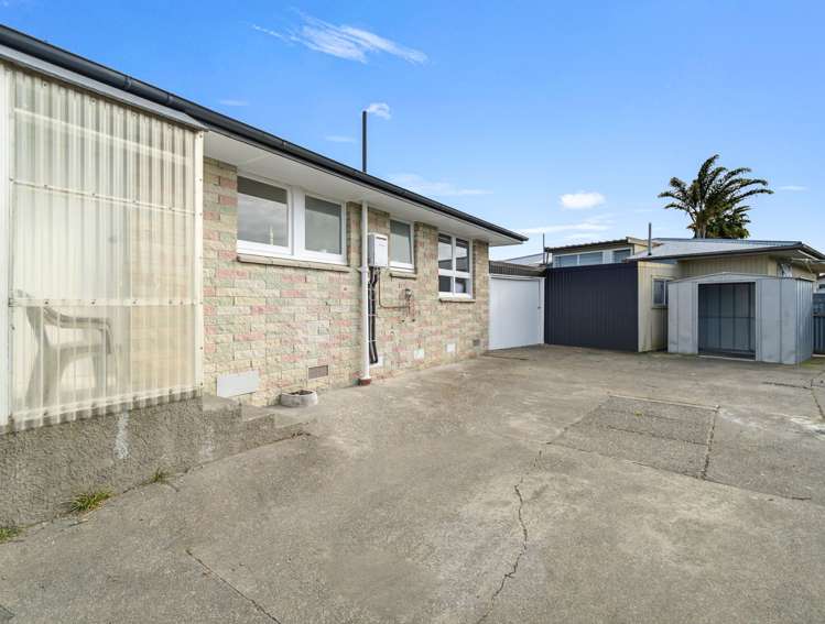 8 Kauri Street Taradale_19