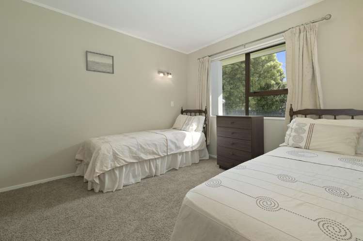 35 Clivedene Street Matua_16