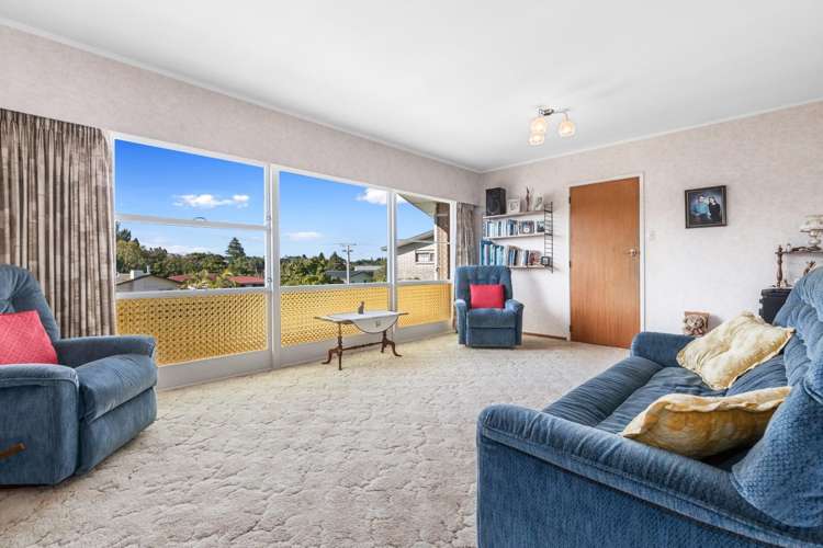 53 Meadowland Street Matua_1