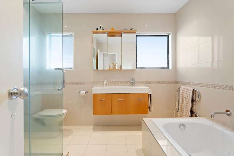 3 Poaka Place Beach Haven_18