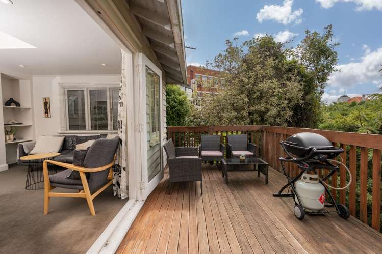 44 City Road Roslyn_14