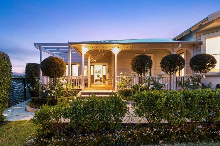 71 Beach Road Mellons Bay_42