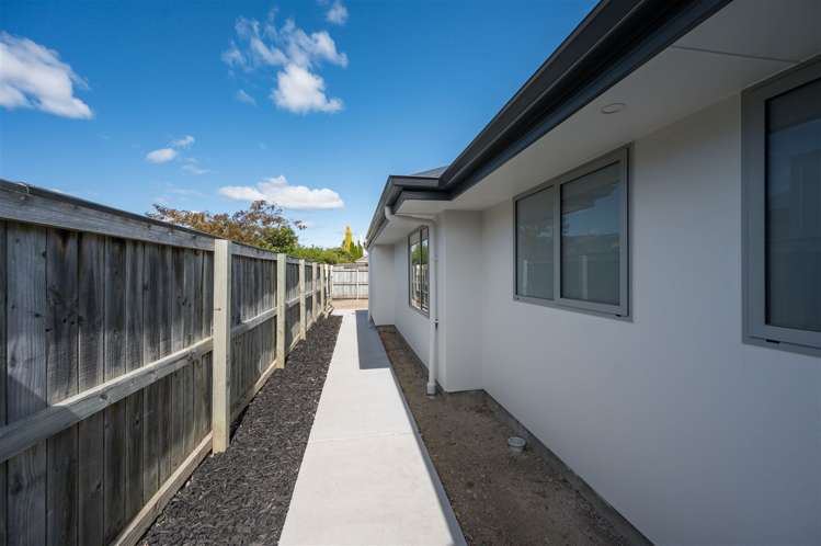 6 Lassen Place Stoke_20