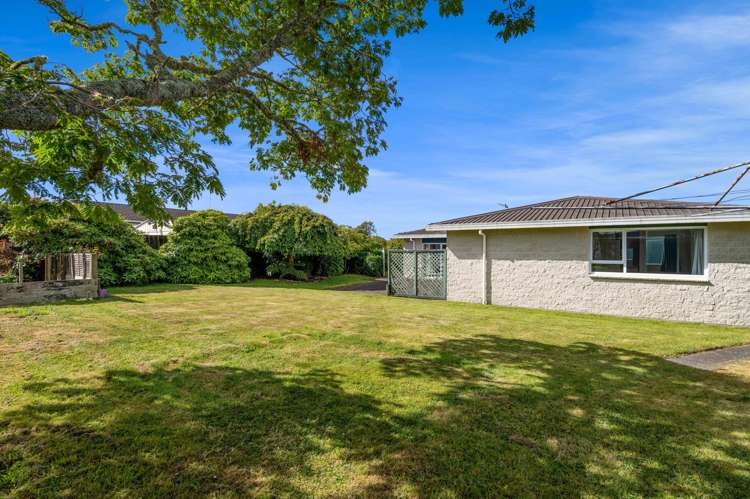 23 Swansea Road Stratford_17