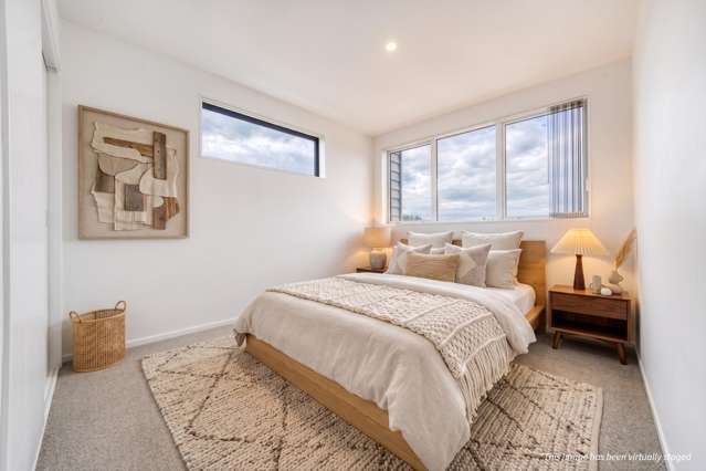 Freehold, Stand-alone, Kauri Flats School.