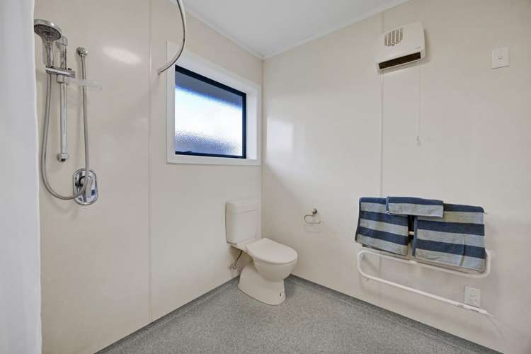 60 Pembroke Road East Stratford_25