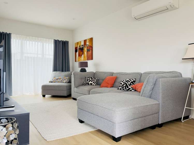 9/1 Myrtle Street Hutt Central_9