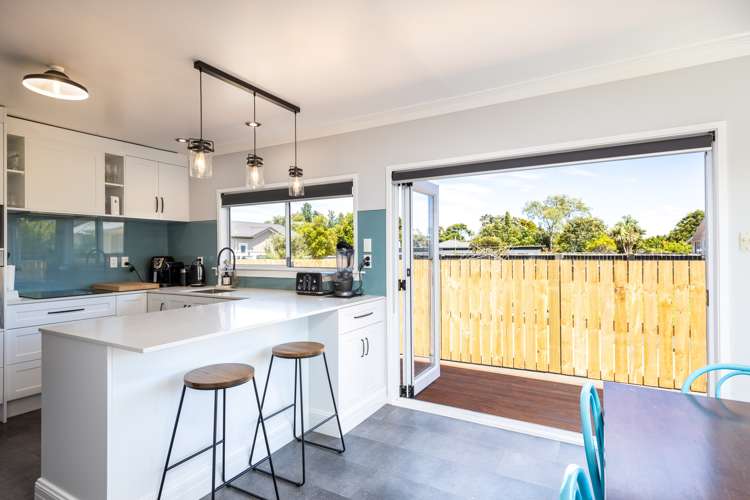 190 Seaview Road Westown_5