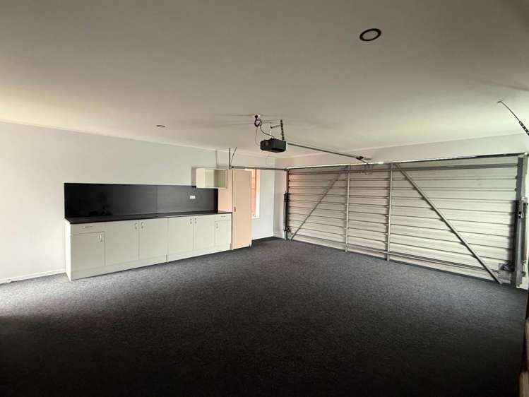 78 Kingdale Road Henderson_10