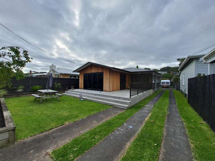 50 Pendarves Street New Plymouth Central_23