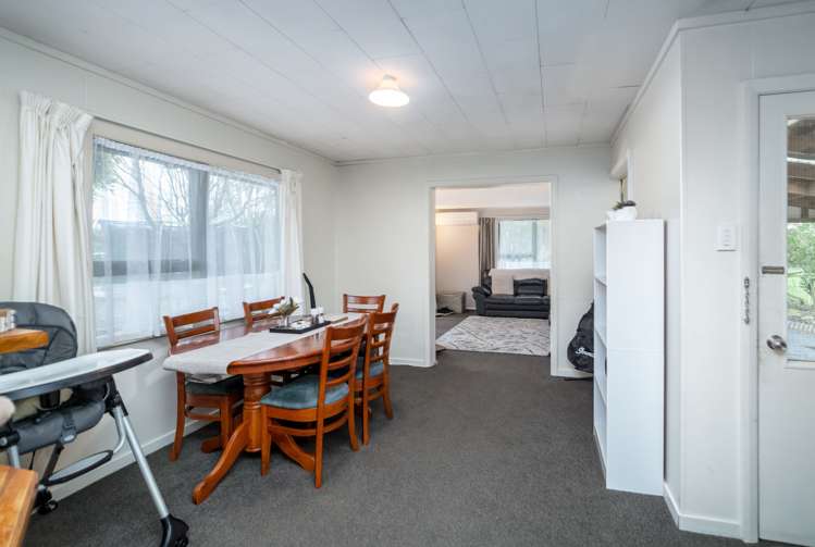 51 Charles Street Carterton_9