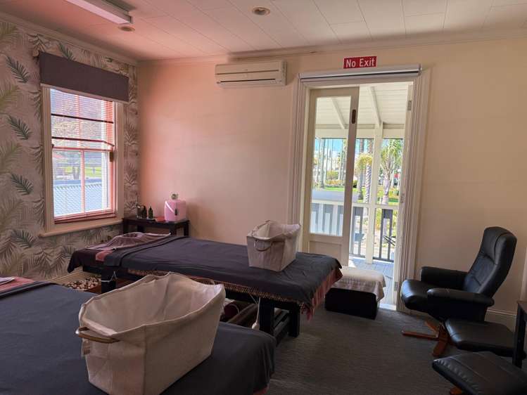 19 Clive Square Napier South_5