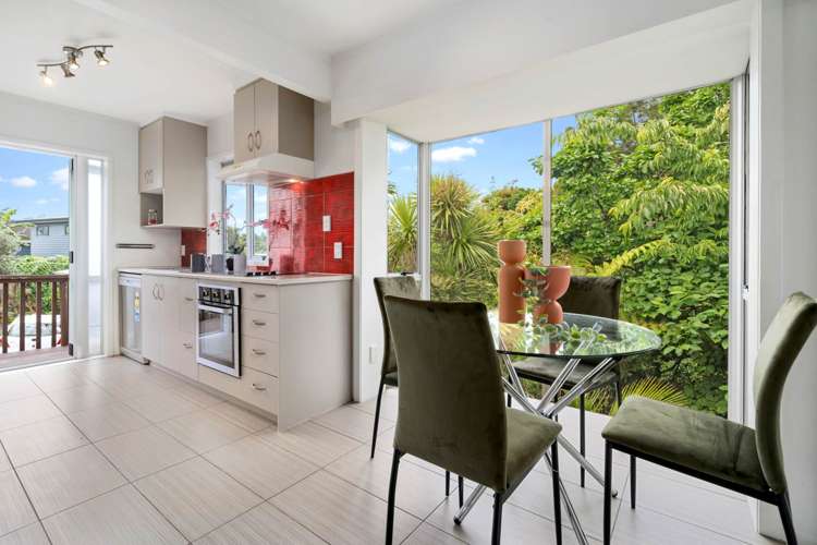 2/127 Godley Road Green Bay_5