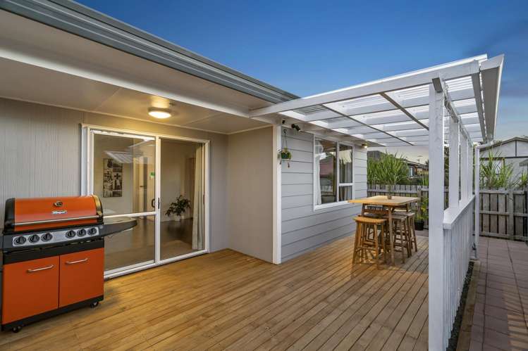 2/212 Waitemata Drive Ranui_0