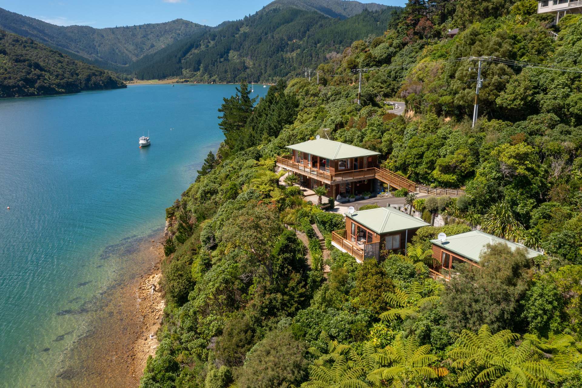 425 Port Underwood Road Whatamango Bay_0