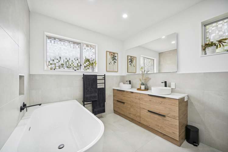 14 Truro Road Camborne_12