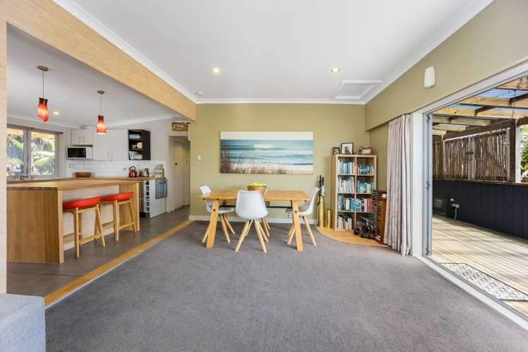 35 Pohutukawa Avenue Red Beach_18