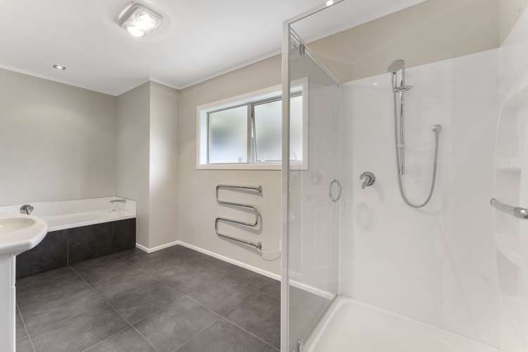 271 Richmond Road Lepperton_12