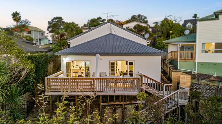 4 Redfern Lane Glenfield_16