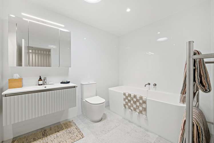 9 Golden Fall Road Hobsonville Point_22