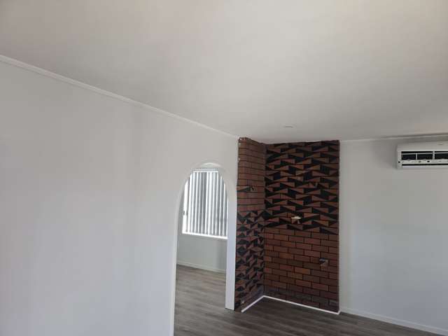 16 Glooming Place Conifer Grove Takanini_2