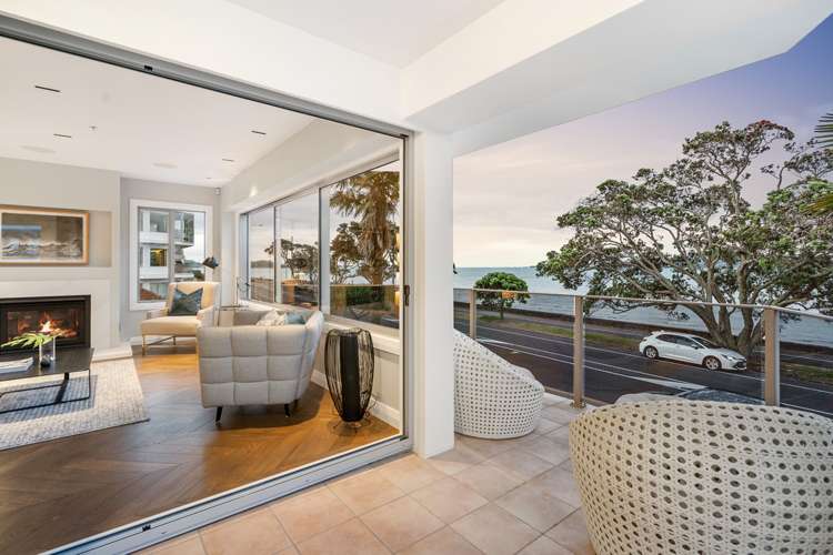 2/211 Tamaki Drive Kohimarama_5