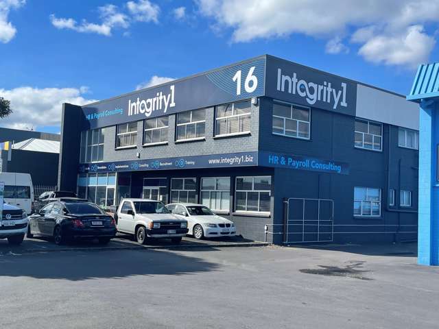 Papakura office for lease