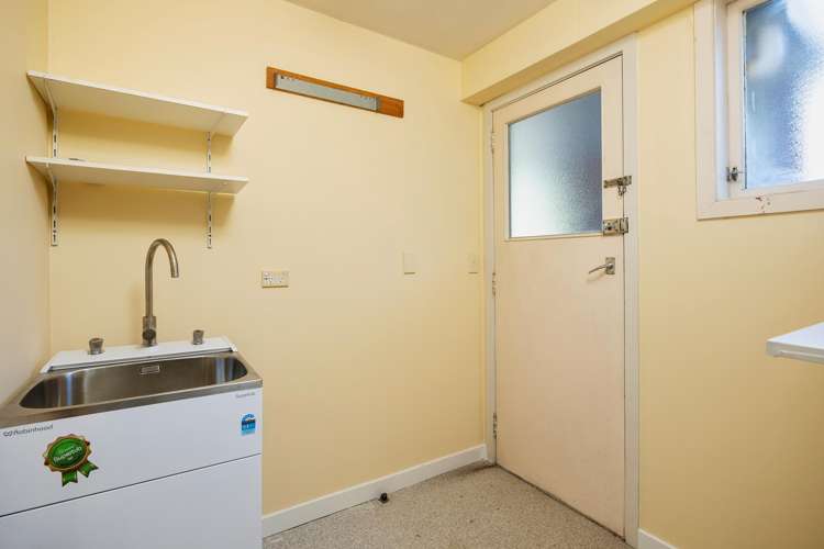 42 Bolton Street Blockhouse Bay_24