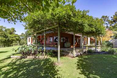 250 Taurangaruru Road_4