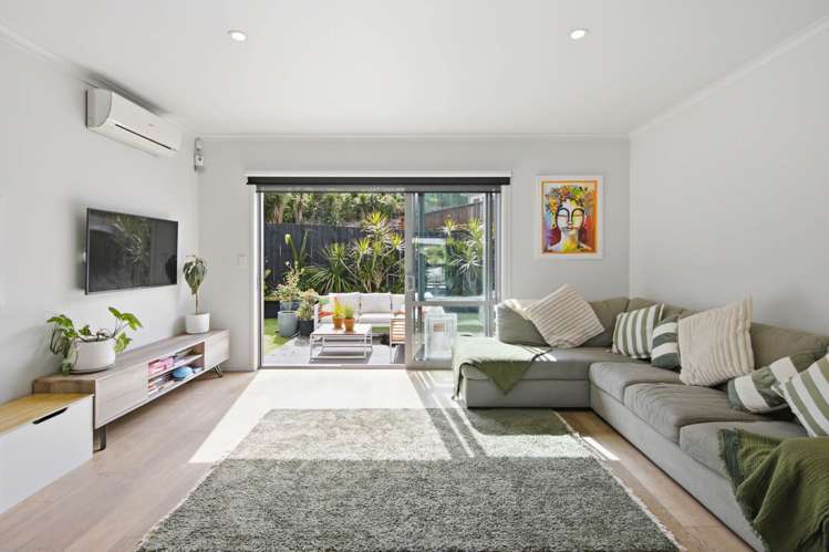 33/27 Powell Street Avondale_9