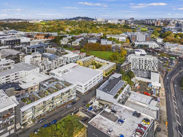 Investment markets show signs of stability