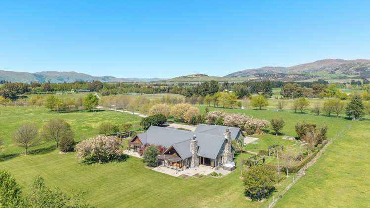 38 Sarginson Lane Wanaka_1