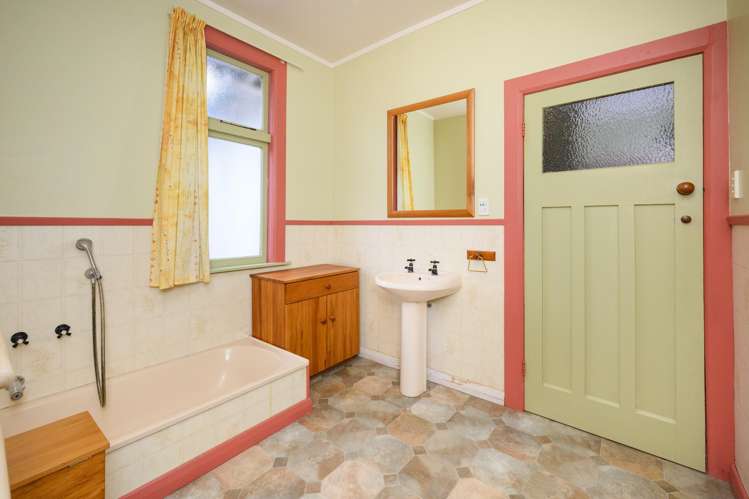 20 Rainforth Street Roslyn_16