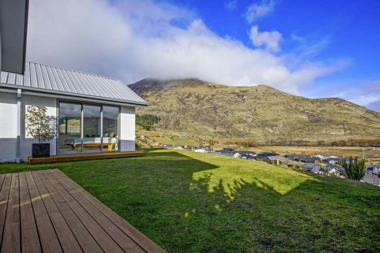 3 Shipton Court Lower Shotover_29