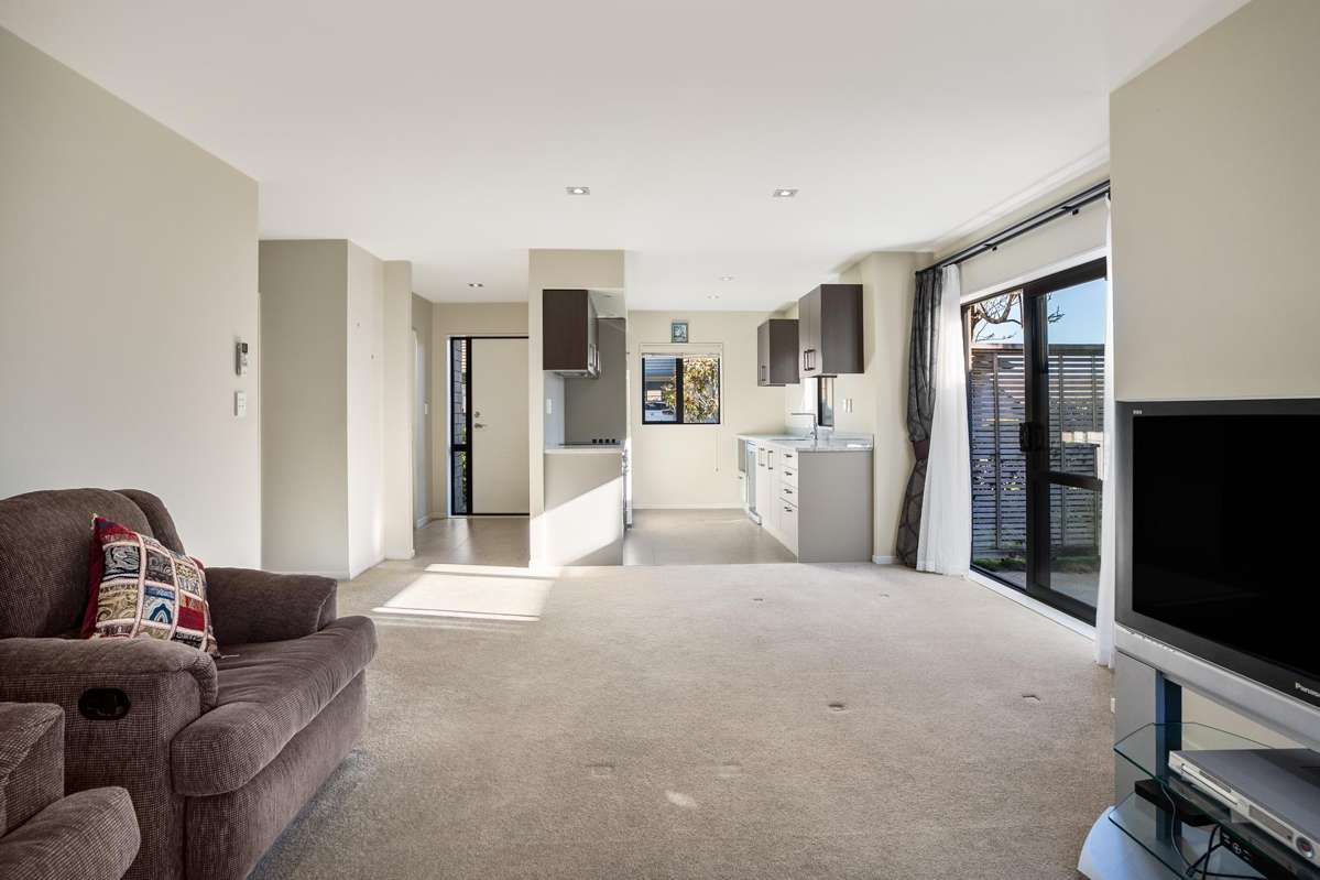 38 Royalle Mews_2