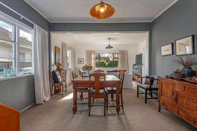 244 College Street West End_1