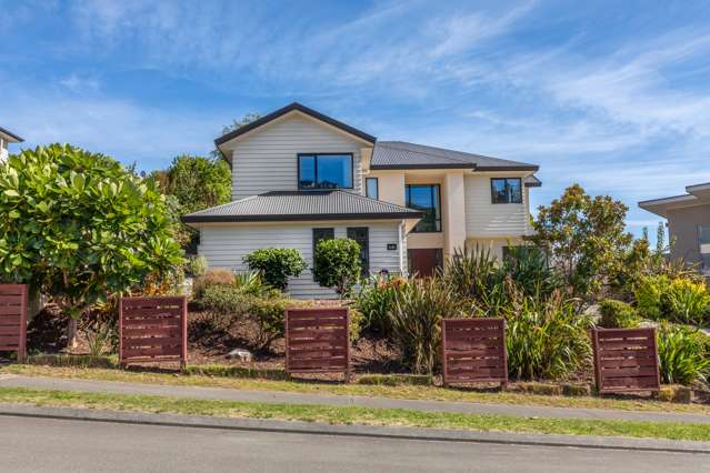 16 Endeavour Drive Whitby_1