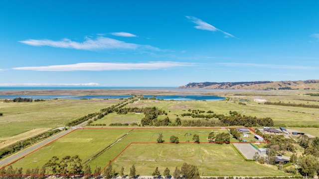 Lifestyle and location, the ultimate family home