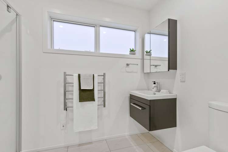 56 Cedarwood Street Woodridge_10