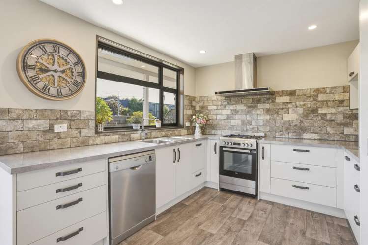 21 Baker Street, Balclutha Balclutha_11