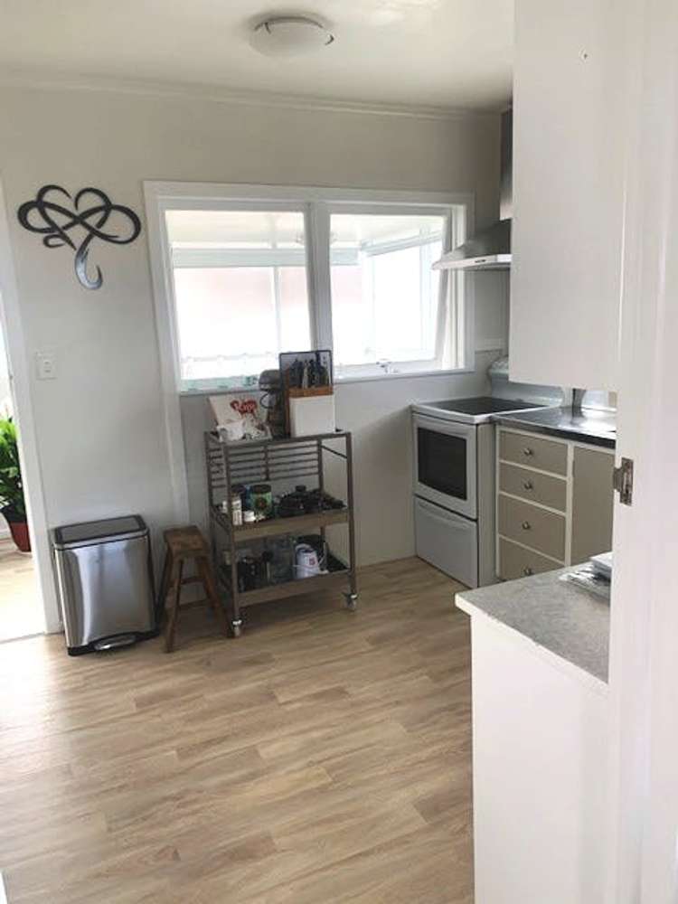 2/96 East Coast Road Forrest Hill_3