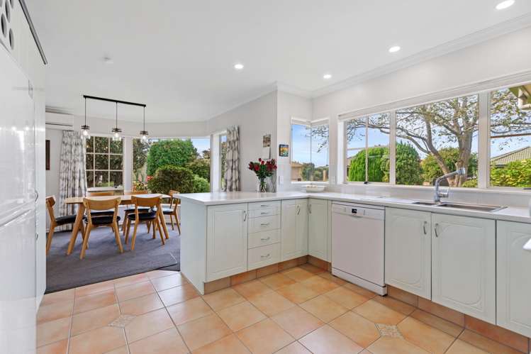 1 Halesia Place Mount Maunganui_8