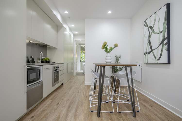105/22 Fisher Point Drive_5