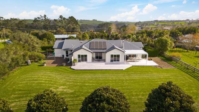 1382 Old North Road Helensville_2