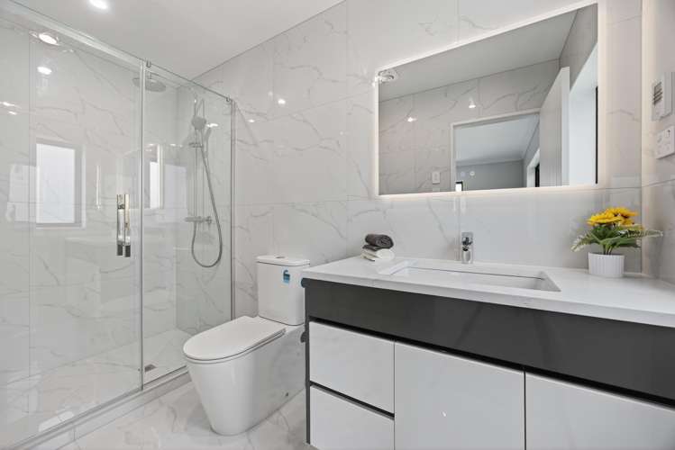 2 Ballyalton Crescent Flat Bush_27