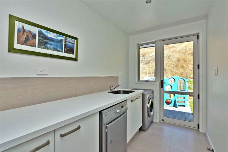 313 Durham Drive Havelock North_8